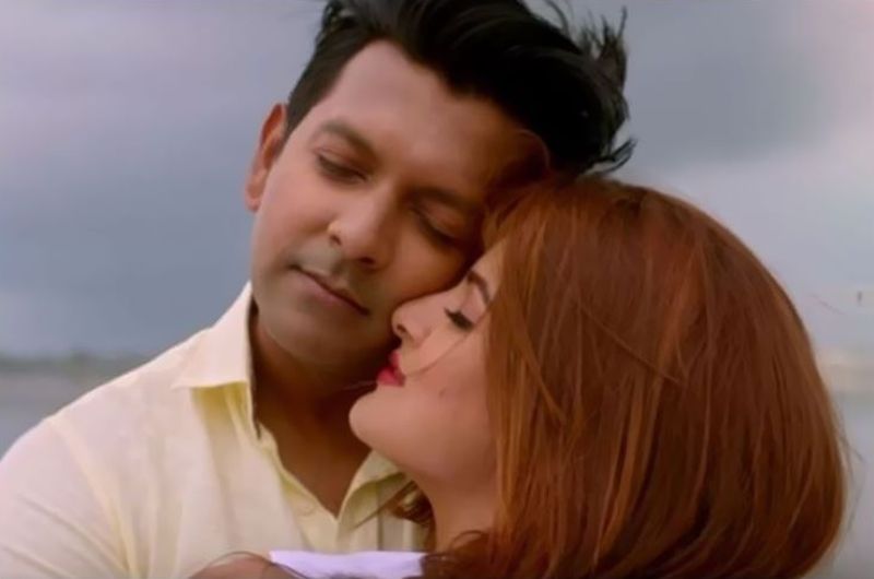 এখনও তাহসানে মুগ্ধ শ্রাবন্তী এখনও তাহসানে মুগ্ধ শ্রাবন্তী