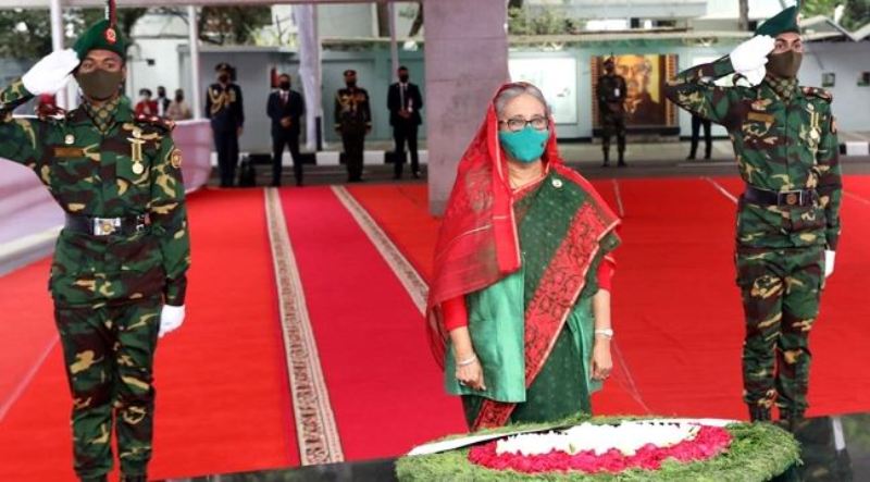 Prime Minister pays homage to the portrait of Bangabandhu