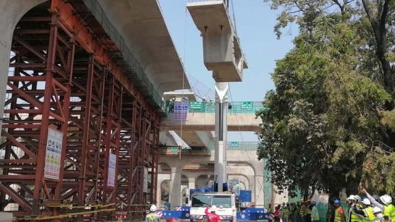 Whole structure of Metro Rail becomes visible