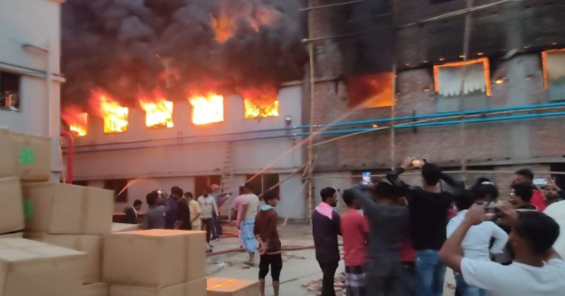 Major fire breaks out in Madanpur garments factory, no casualties reported