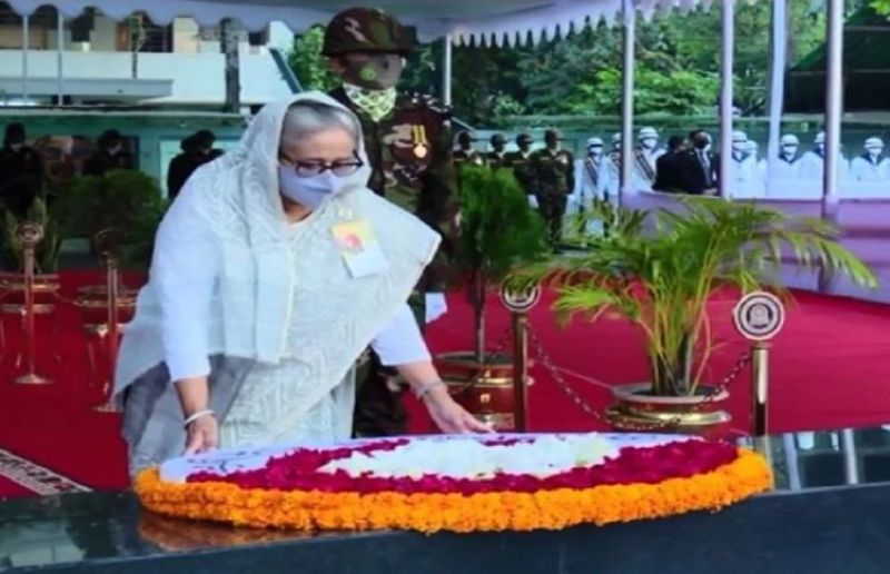 Prime Minister pays homage to the Father of the Nation's portrait on his birth anniversary