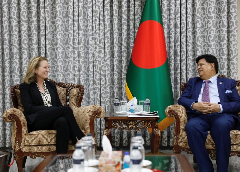 Momen urges US to influence Rohingya repatriation Momen urges US to influence Rohingya repatriation