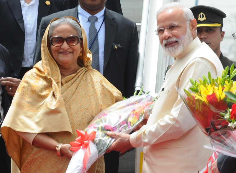 Sheikh Hasina to arrive in India on Monday, Narendra Modi will welcome her Sheikh Hasina to arrive in India on Monday, Narendra Modi will welcome her