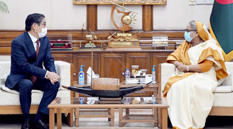 PM calls upon Japanese businessmen to invest heavily in Bangladesh PM calls upon Japanese businessmen to invest heavily in Bangladesh