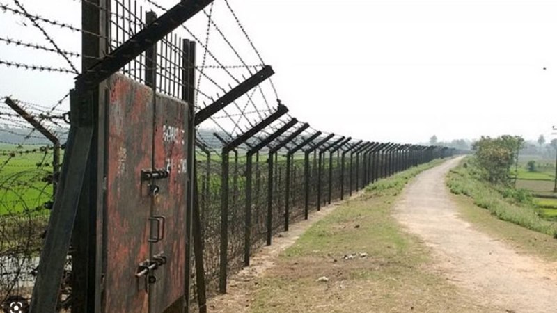 Two Bangladeshis killed at Lalmonirhat border