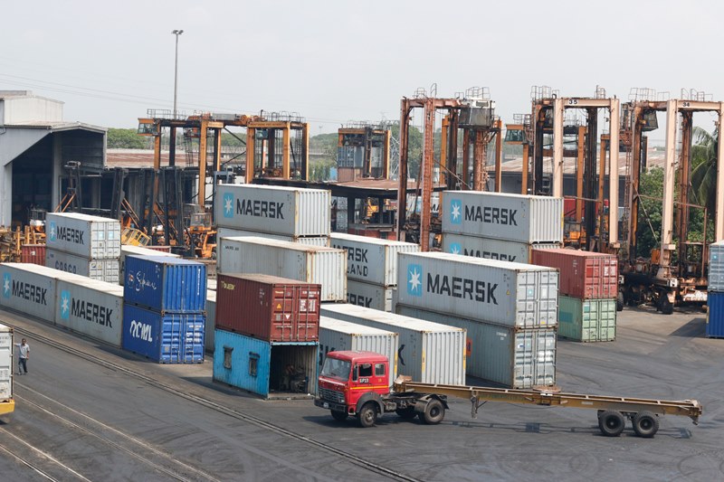 Trade deficit in three months of current fiscal year is $754 crore Trade deficit in three months of current fiscal year is $754 crore