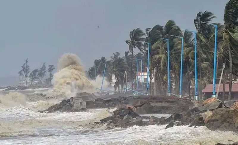 Cyclone Sitrang: Wind speed reach maximum of 75 km, record rain in two regions of the country