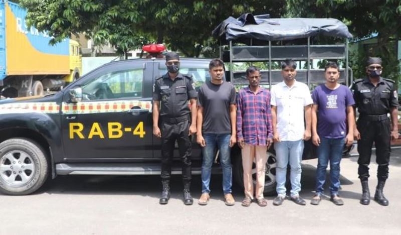 RAB arrests 4 members of inter-district thief gang from Comilla