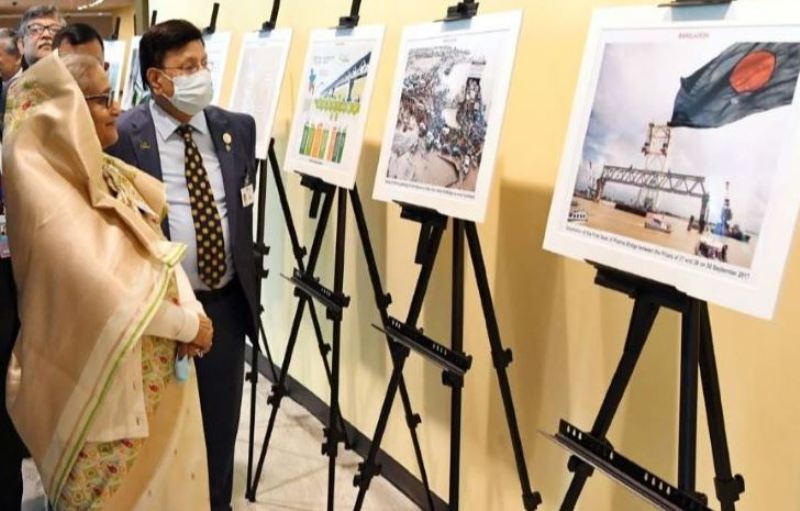 Prime Minister at exhibition on Padma Bridge at United Nations