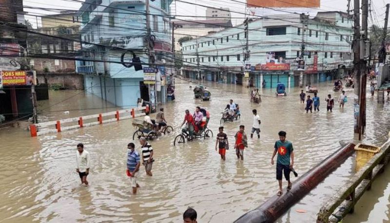 সিলেটে বন্যার পানি বাড়ছে, ১৫ লাখ মানুষ পানিবন্দি