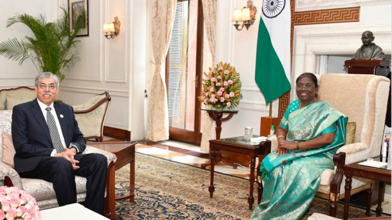 Ambassador of Bangladesh held a farewell meeting with the President of India