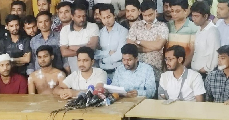 New Market clash: Dhaka College students demand removal of DMP DC, ADC, OC