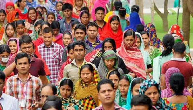 Census: Women outnumber men by 16 lakhs
