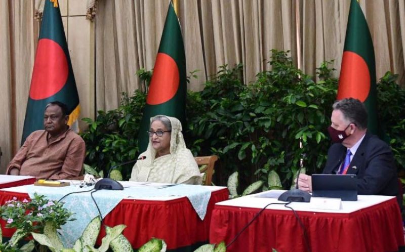Prime Minister calls upon US businessmen to invest in Bangladesh Prime Minister calls upon US businessmen to invest in Bangladesh