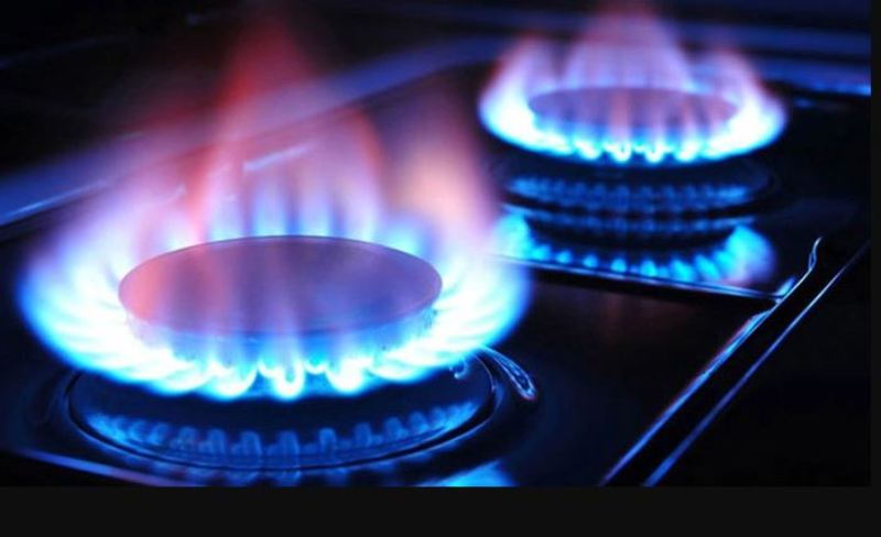 Gas becomes costlier: Tk 990 for single burner, Tk 1,080 for double burner