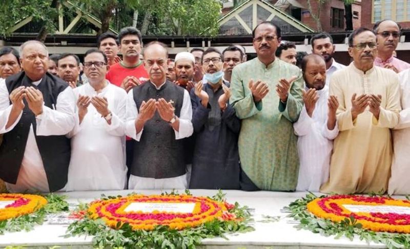 Central Awami League pays homage to Bangabandhu at the party's founding anniversary