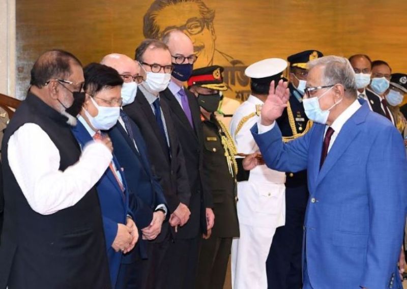 জার্মানি ও যুক্তরাজ্যের উদ্দেশে রাষ্ট্রপতির ঢাকা ত্যাগ জার্মানি ও যুক্তরাজ্যের উদ্দেশে রাষ্ট্রপতির ঢাকা ত্যাগ