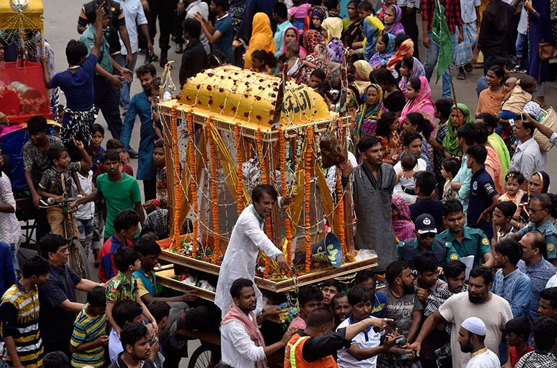 শোকের মাতমে শেষ হলো ঐতিহ্যবাহী তাজিয়া মিছিল