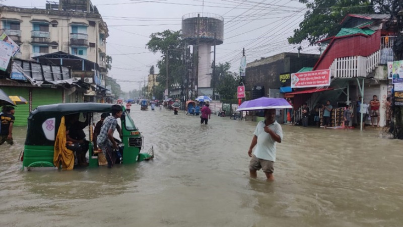 সুনামগঞ্জে বন্যায় ১৮০০ কোটি টাকার ক্ষতি