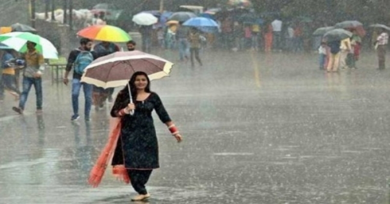 Relief from heat as Dhaka experiences short spell of rain Relief from heat as Dhaka experiences short spell of rain