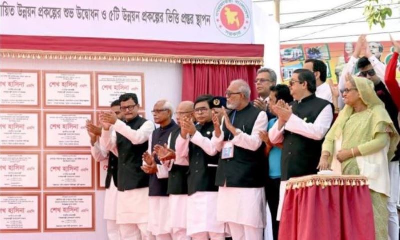 PM inaugurates and lays foundation stone of 29 development projects in Khulna