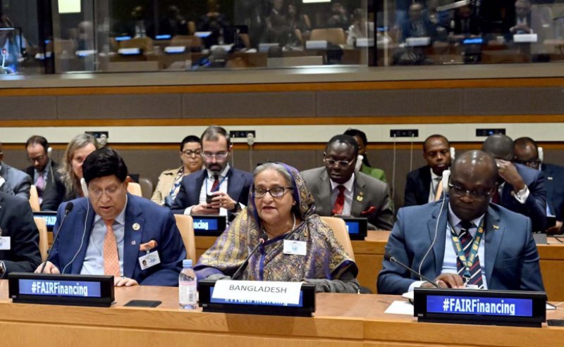 PM demands restructuring of financial system to overcome global economic crisis PM demands restructuring of financial system to overcome global economic crisis