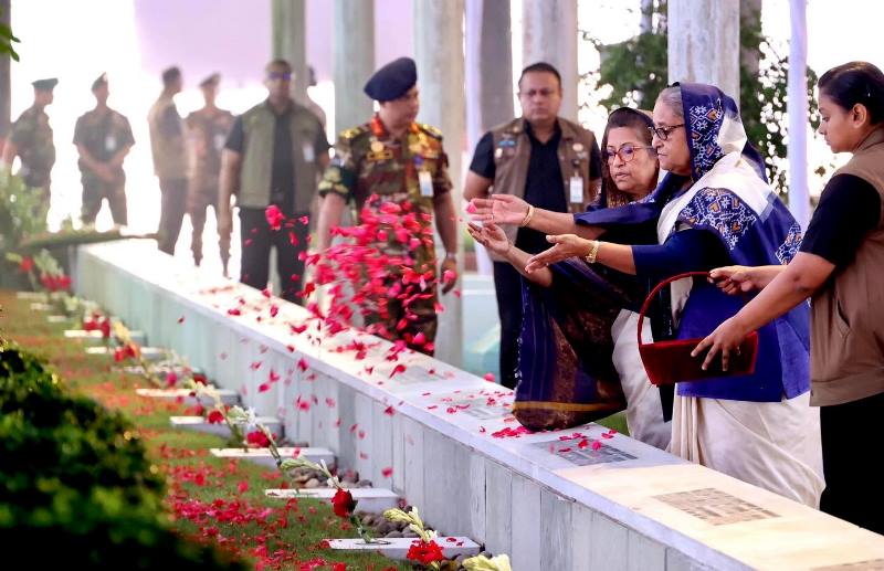 PM pays tribute at Sheikh Russel's tomb