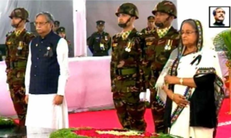 President, PM pay tribute to Bangabandhu's portrait