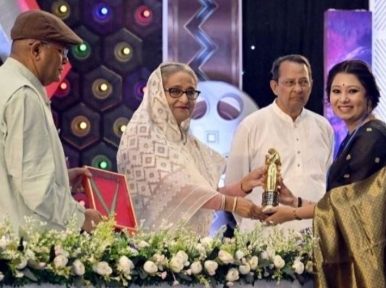 Prime Minister confers National Film Awards