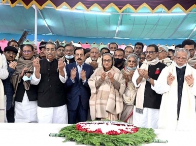 Hasina pays tribute to Bangabandhu