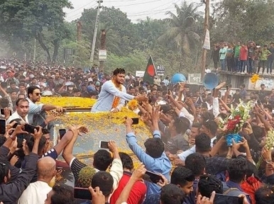 আচরণবিধি লঙ্ঘন: দুঃখ প্রকাশ করলেন সাকিব