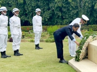 Indian High Commissioner visiting Commonwealth War Cemetery in Chittagong