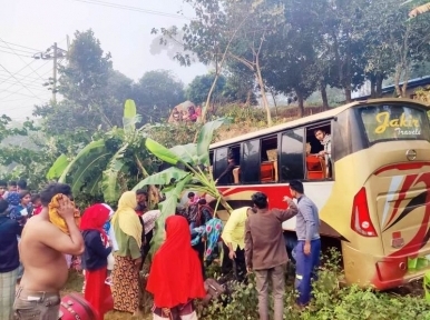 Four killed in bus-leguna collision in Cox’s Bazar's Chakaria