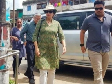 US delegation visits Rohingya camp