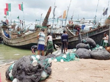 Ban on fishing in sea lifted at midnight