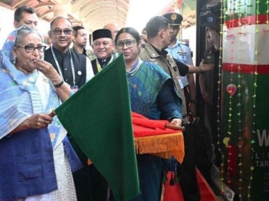 Prime Minister blows whistle, inaugurates train service to Cox's Bazar