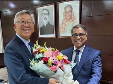 Donald Lu starts his Dhaka visit