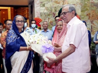 বঙ্গভবনে রাষ্ট্রপতির সঙ্গে প্রধানমন্ত্রীর সৌজন্য সাক্ষাৎ