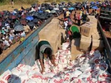 UN Food Agency plans to cut aid to Rohingya: Reports