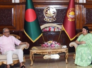 Speaker holds courtesy meeting with the President at Bangabhaban