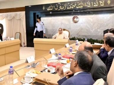 Sheikh Hasina orders to quickly change ordinances of the military era