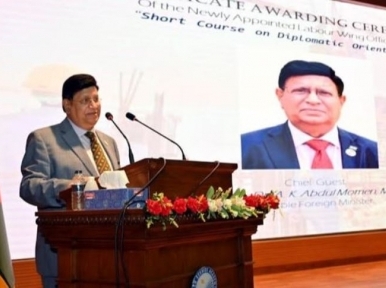 You need to give best service to expatriates: Foreign Minister tells officials
