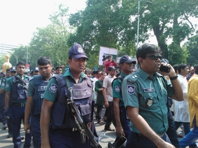 তারাকান্দায় নির্বাচনী সংঘর্ষ-গোলাগুলির পর ১৪৪ ধারা জারি, প্রচার বন্ধ