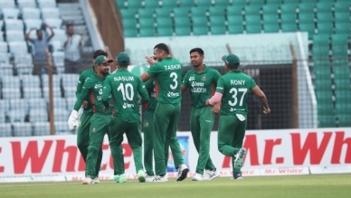 Bangladesh beat Ireland in 2nd T20, seal series