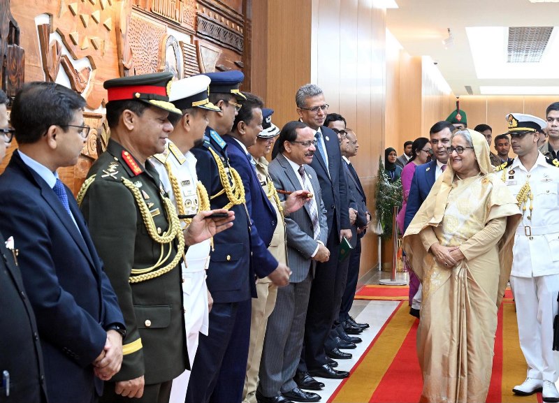 PM Hasina leaves for Delhi to attend G-20 summit. Photo: PID