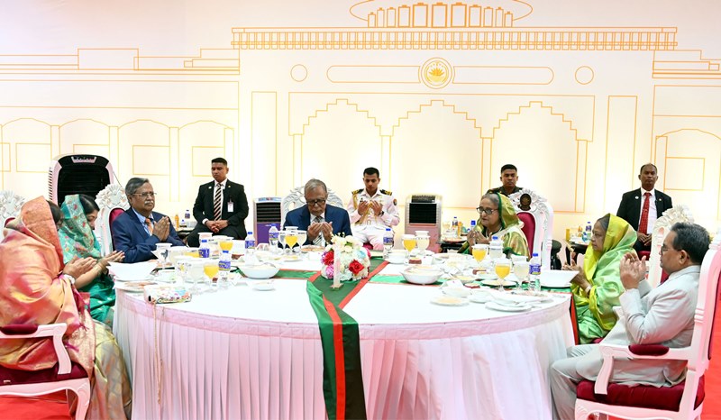 Prime Minister joins President's reception at Bangabhaban