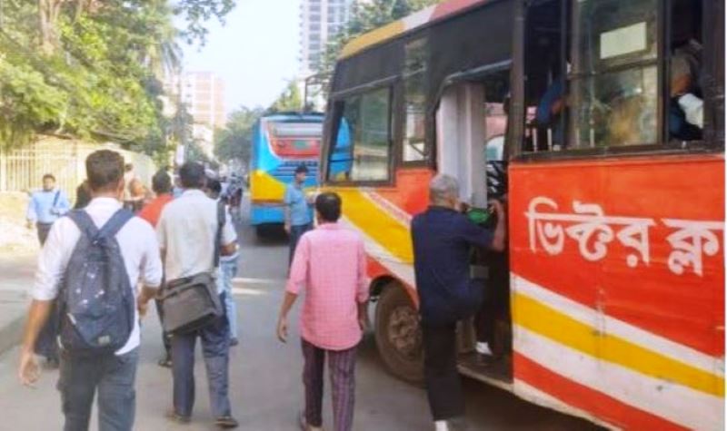 Launch, bus, train services normal on first day of BNP's 3-day blockade