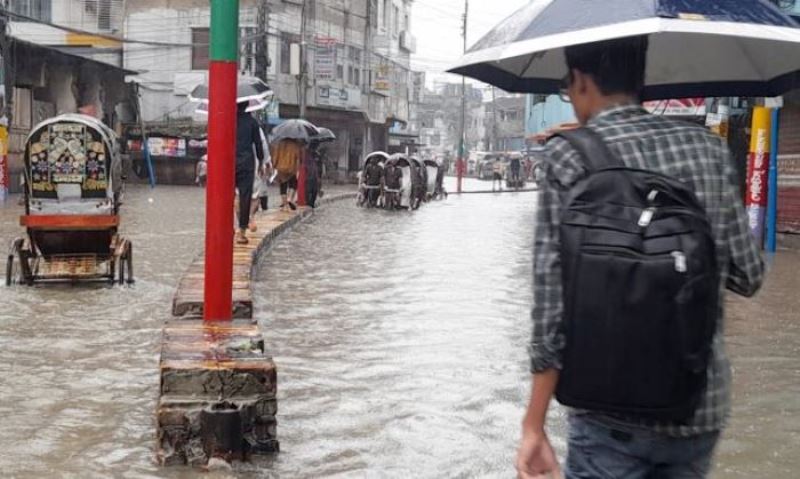 Chittagong city waterlogged after 3 days of continuous rain