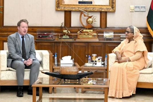 UK delegation meets Prime Minister Sheikh Hasina