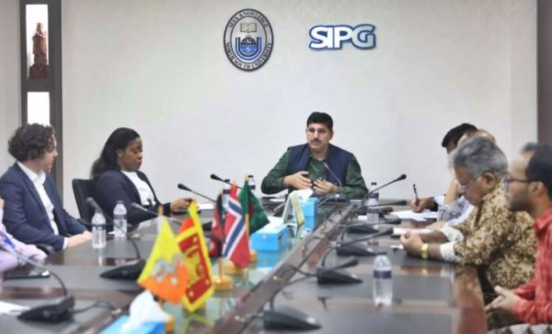 There is lack of communication between Bangladeshis and Indians: Dr. Sanjay K Bharadwaj There is lack of communication between Bangladeshis and Indians: Dr. Sanjay K Bharadwaj